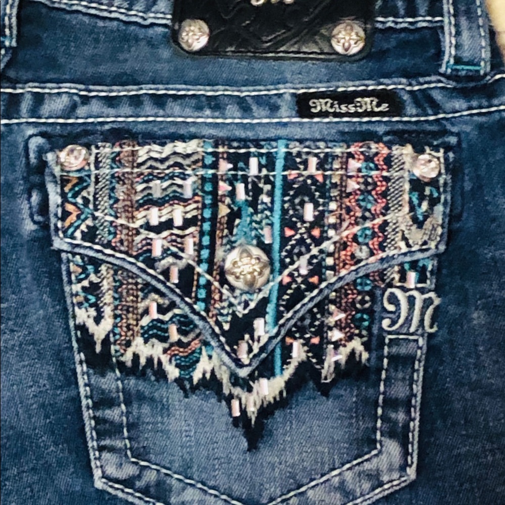 Miss Me Jeans / size 31 / hemmed to 28 inseam